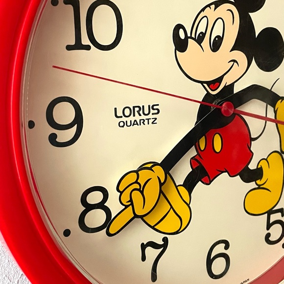 Vintage Mickey Mouse Lorus Quartz Wall Clock Japan The Walt Disney Company Works - Picture 5 of 10